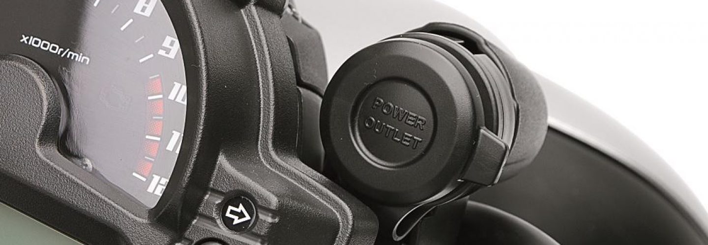 DC Socket (12V outlet) (Relay 999940510 required) - DC Socket (12V outlet) Vulcan S